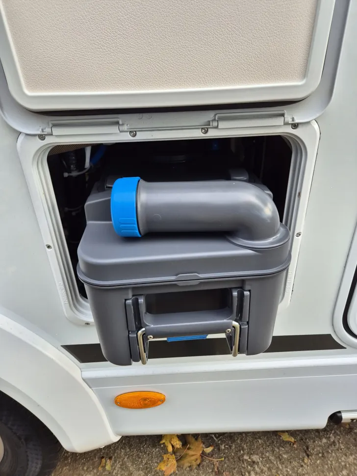 Fahrzeugbild Carado T448 pro+ *5 Sitzplätze*5 Schlafplätze*Hubbett #35