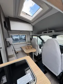 Fahrzeugbild LMC Innovan Ford 592 #6