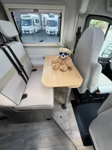 Fahrzeugbild LMC Innovan Ford 592 #7