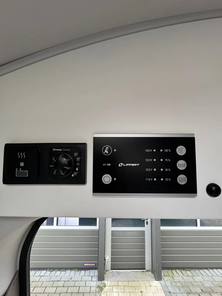 Fahrzeugbild LMC Innovan Ford 592 #19