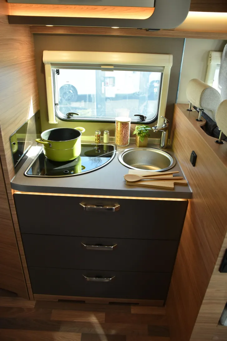 Fahrzeugbild Weinsberg CaraSuite 650 MF *Markise*LED*Media-Paket* #13