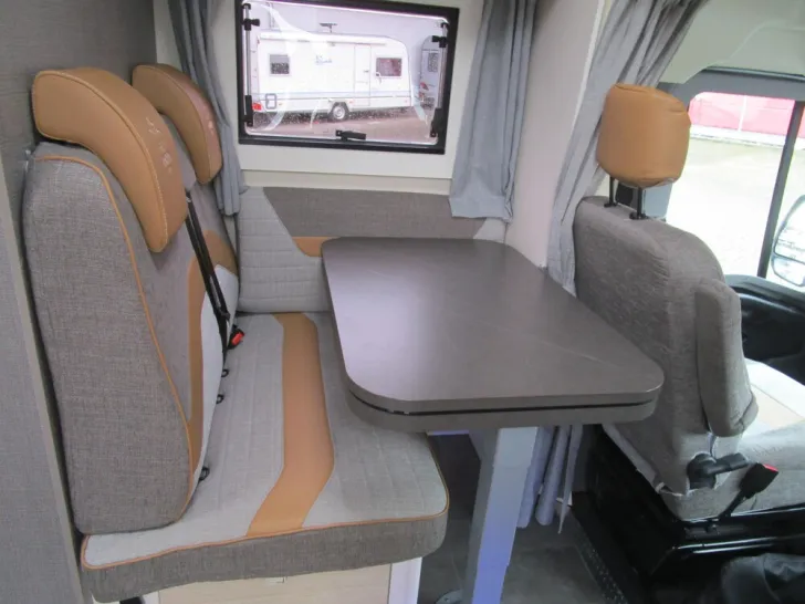 Fahrzeugbild Ahorn Camp Camp A 595 #7