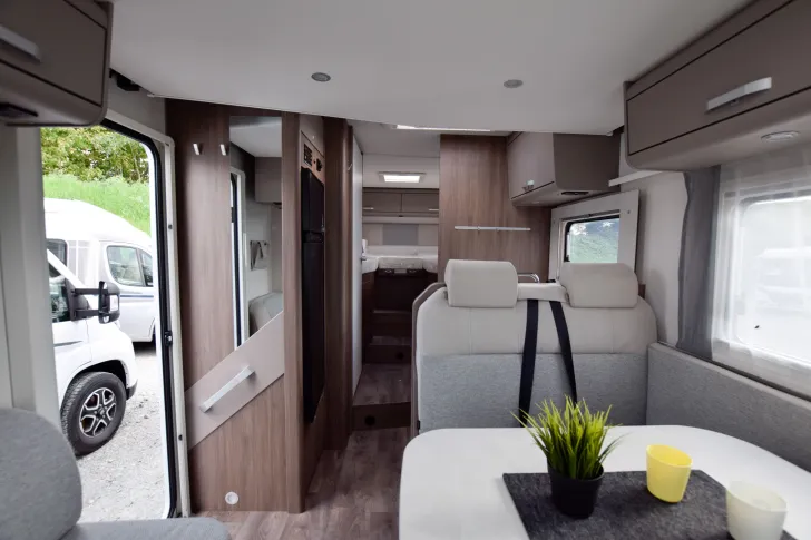 Fahrzeugbild Carado T447 pro+ *Hubbett*TV-Paket*Bettumbau* #9