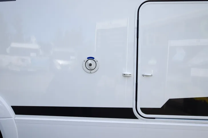 Fahrzeugbild Carado T447 pro+ *Hubbett*TV-Paket*Bettumbau* #25