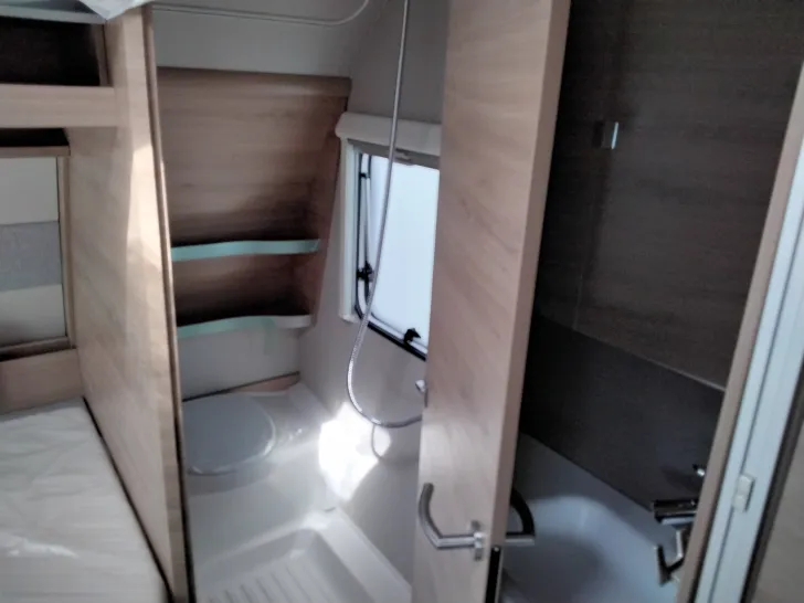 Fahrzeugbild Knaus Südwind 450 FU Black Selection Modell 2026 #11