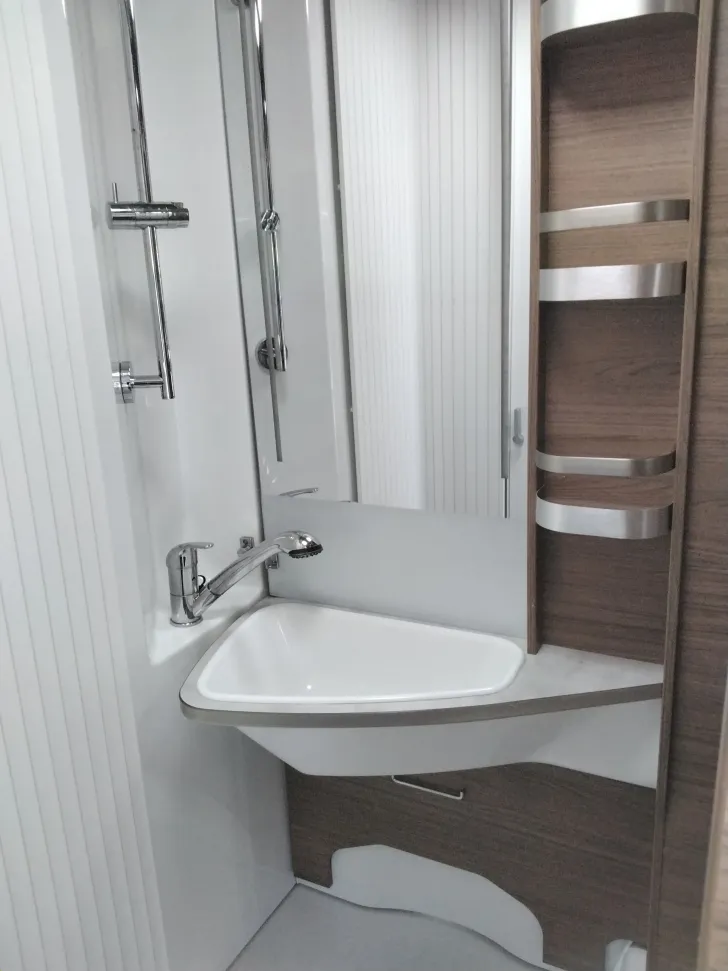 Fahrzeugbild Knaus L!VE TI 650 MEG #10