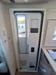 Fahrzeugbild Carado T 135 H 140PS Schalter,Hubbett, Fahrradträger #15