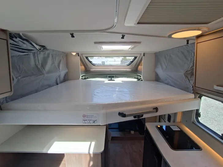 Fahrzeugbild Carado T 135 H 140PS Schalter,Hubbett, Fahrradträger #38