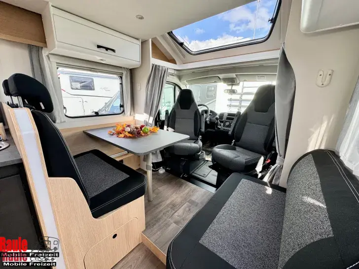 Fahrzeugbild Sunlight T 67 Markise + RFK *ab September* #4