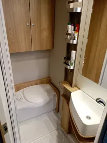 Fahrzeugbild Knaus L!VE WAVE Sehr gut gepflegt #8