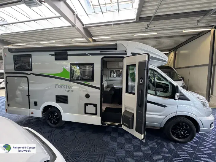 Fahrzeugbild Forster T Coupé 669 EB Coupe Einzelbetten Hubbett #3