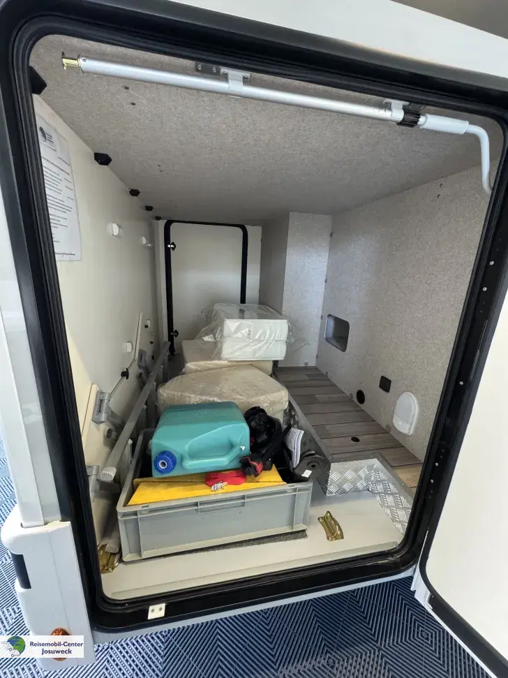 Fahrzeugbild Forster T Coupé 669 EB Coupe Einzelbetten Hubbett #4