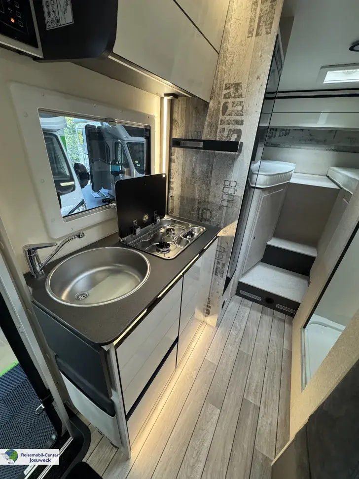 Fahrzeugbild Forster T Coupé 669 EB Coupe Einzelbetten Hubbett #7