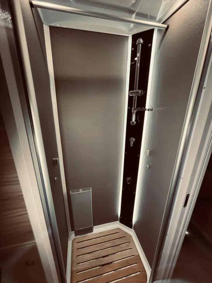 Fahrzeugbild Dethleffs Alpa I 6820-2 Wenig KM!! Solar, Dachklima, #14