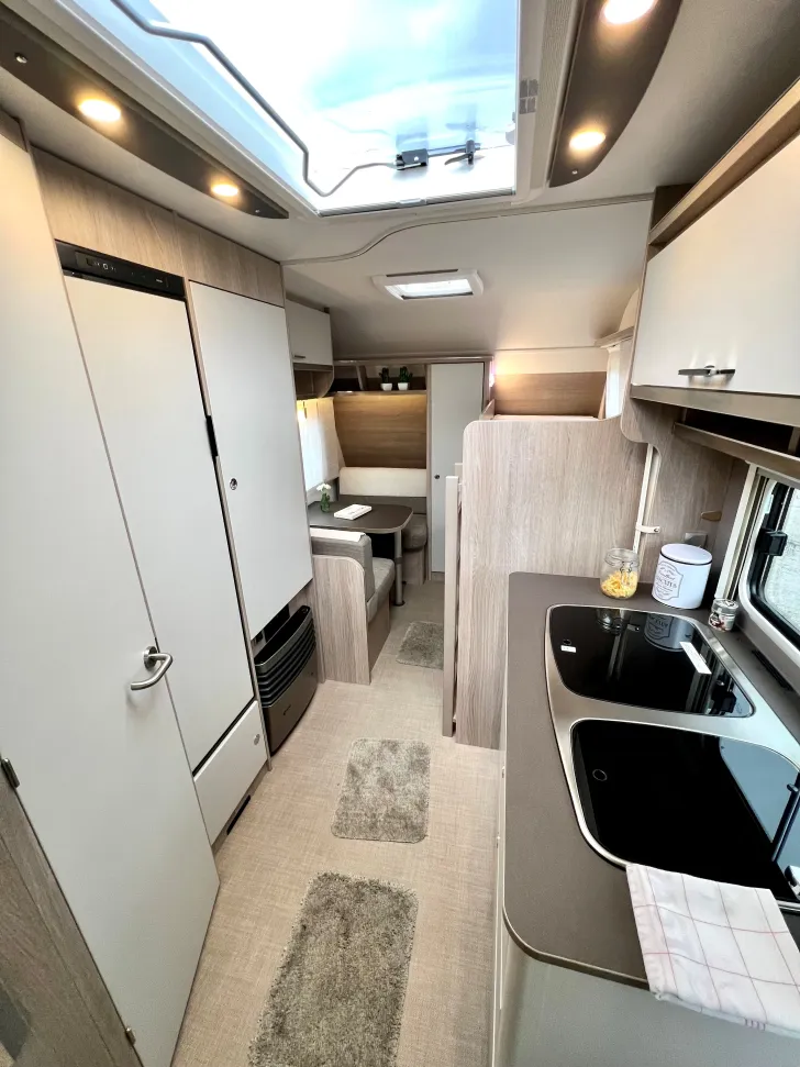 Fahrzeugbild Bürstner Premio Plus 510 TK Hubbett mit Mover+FBH #16