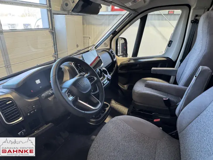 Fahrzeugbild Carado CV 640 PRO+ Dieselheizung/ Markise/ ACC #5