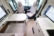 Fahrzeugbild Hobby Vantana K65 ET DeLuxe/Einzelbetten/Klima/SKYROOF #7