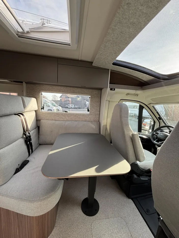 Fahrzeugbild LMC Cruiser 750 EL #8