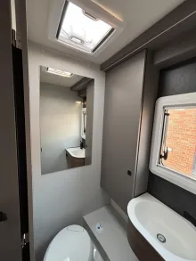 Fahrzeugbild LMC Cruiser 750 EL #15