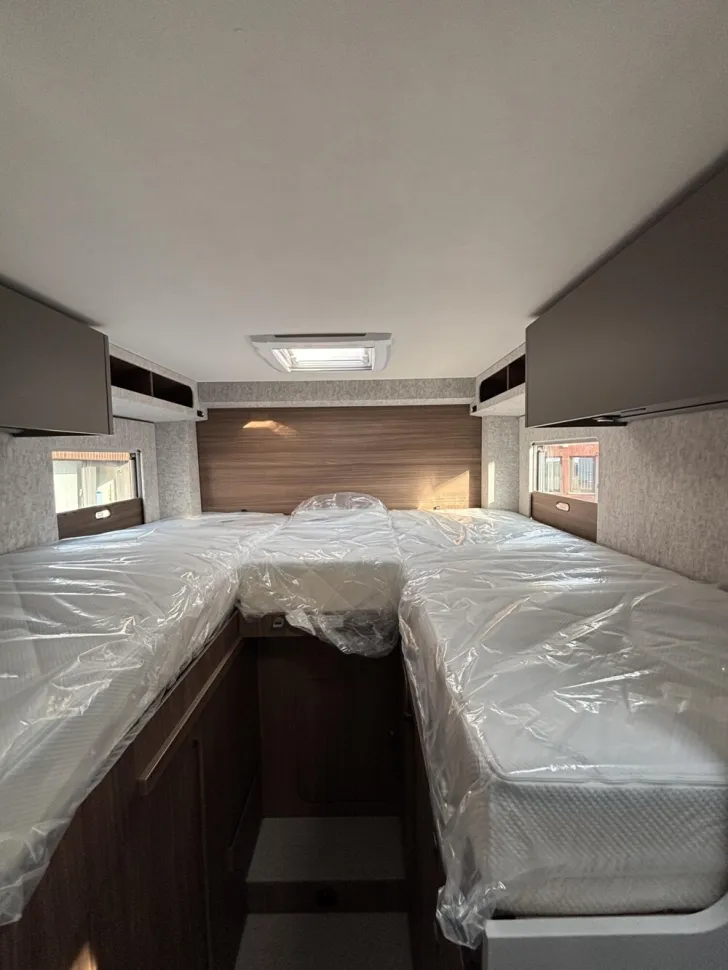 Fahrzeugbild LMC Cruiser 750 EL #19