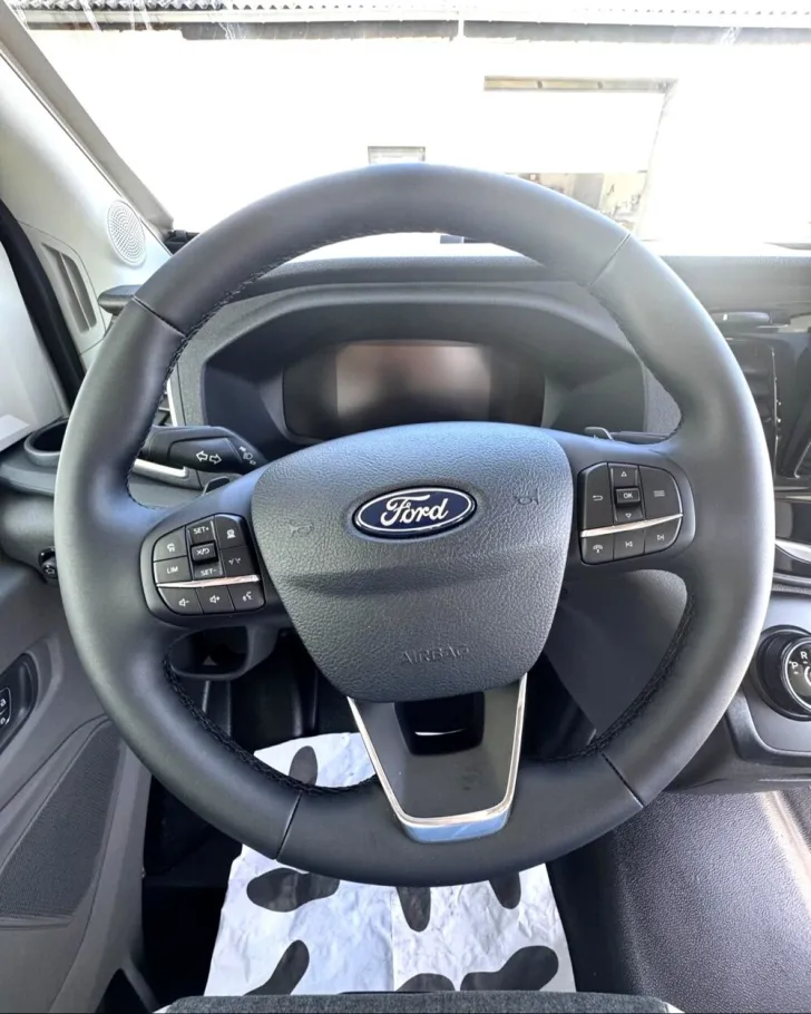 Fahrzeugbild Chausson Teilintegrierte 640 Titanium Line #25