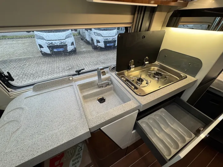 Fahrzeugbild Mobilvetta VAN ADMIRAL K 5.1, SAT, TV, AHK, SOLAR, ..... #16