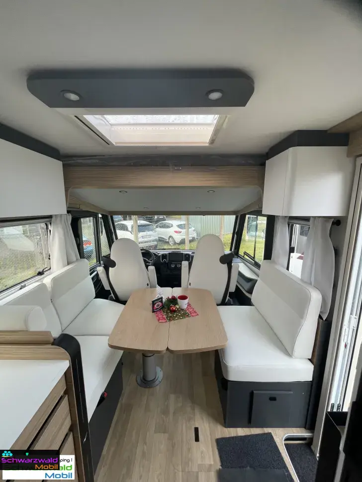Fahrzeugbild Pilote G720FGJ Evidence MJ26  Lithium, Wechselrichter #11
