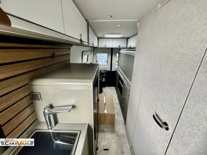 Fahrzeugbild Hymer Camper Van Grand Canyon S 700 4x4 VOLL UVP 161.639 Eur #8