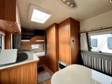Fahrzeugbild Weinsberg CaraOne 400 LK mit Vorzelt #14