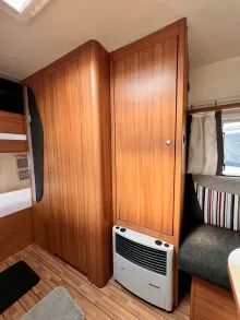Fahrzeugbild Weinsberg CaraOne 400 LK mit Vorzelt #15