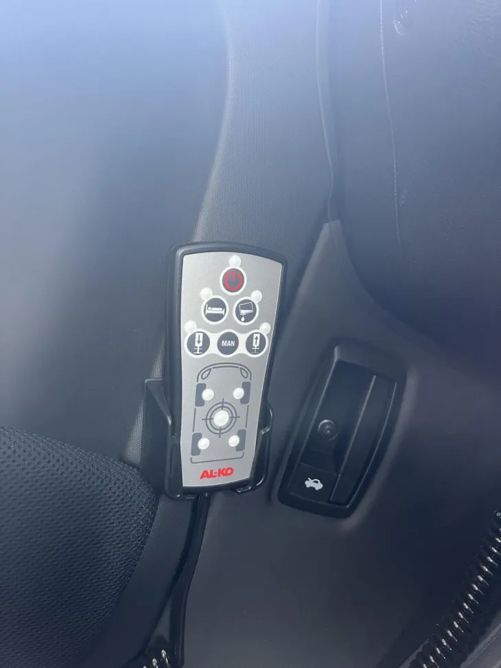 Fahrzeugbild Niesmann + Bischoff iSmove 6.9 E #15
