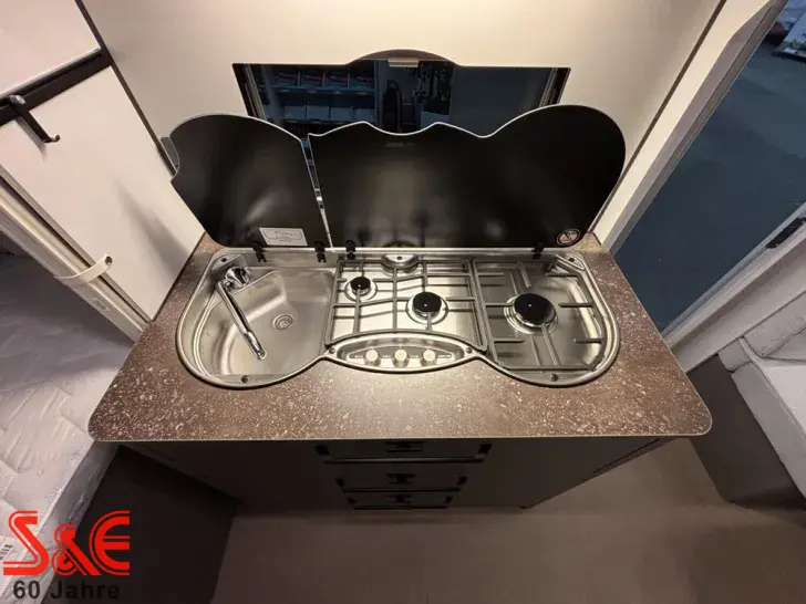 Fahrzeugbild Bürstner B66 520 TL Plus #11