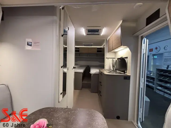 Fahrzeugbild Bürstner B66 520 TL Plus #13