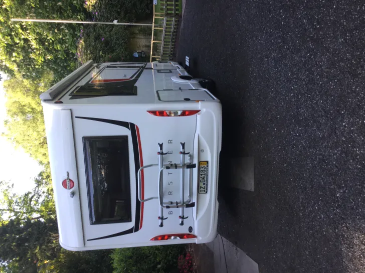 Fahrzeugbild Bürstner Lyseo T 744 Sehr gepflegtes Fahr #2