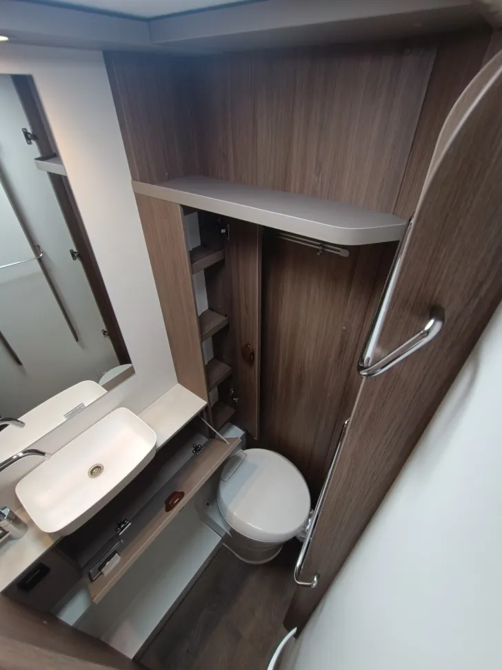 Fahrzeugbild Carado T 457 140PS Schalter, WLAN, C6E, 90l Dieselt., #24