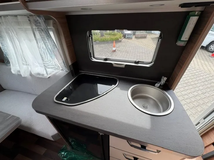Fahrzeugbild Weinsberg CaraOne 400 LK Sofort verfügbar! #5