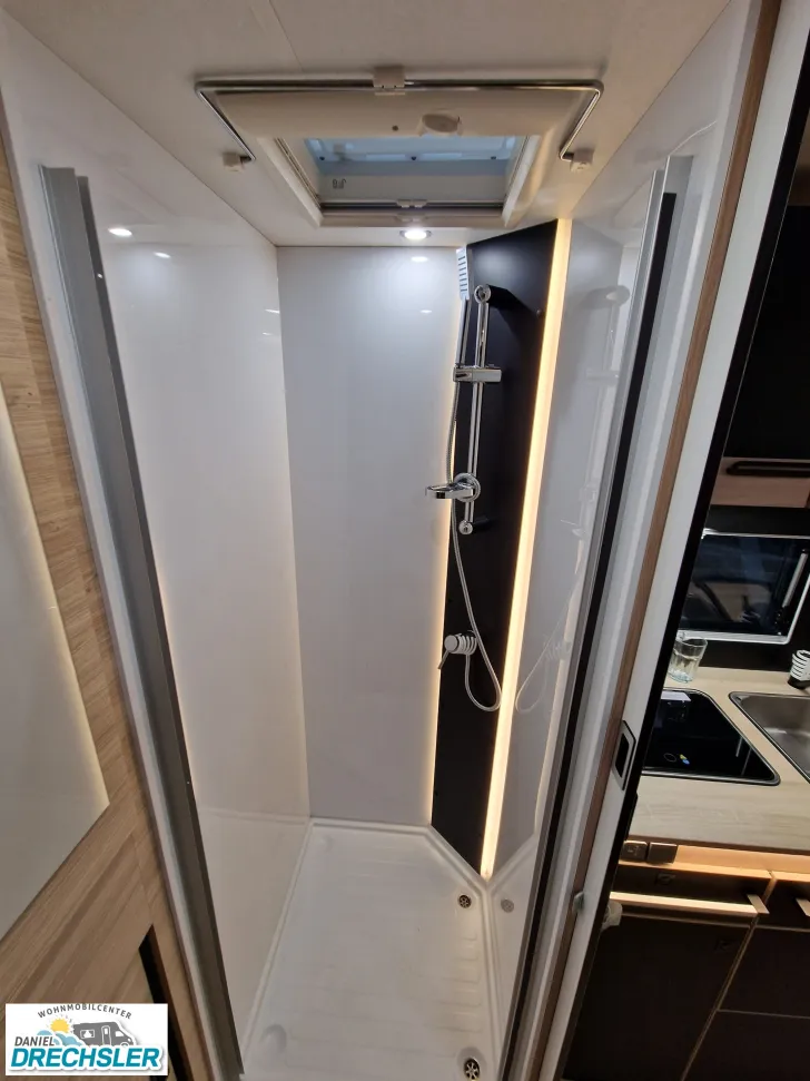 Fahrzeugbild Challenger 260 Graphite Edition #11