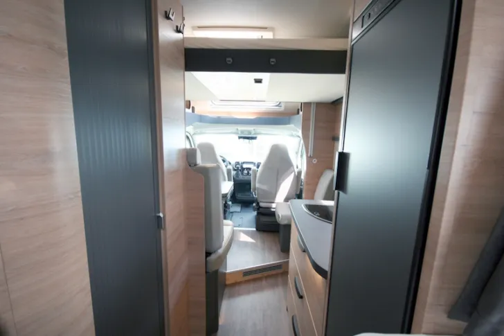 Fahrzeugbild Knaus L!VE WAVE 650 MEG Black Selection #3