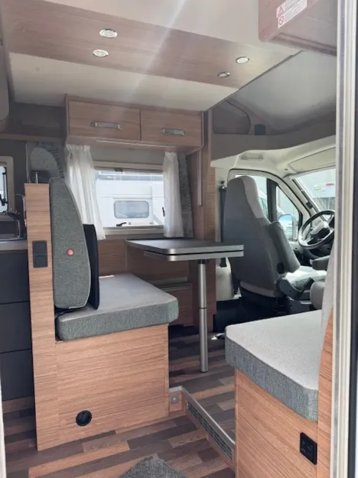 Fahrzeugbild Weinsberg CaraSuite 700 ME *Automatik*4.000 kg* #14