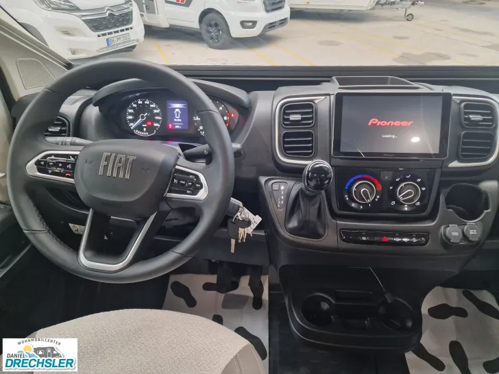 Fahrzeugbild Challenger 260 Ultimate Edition #8