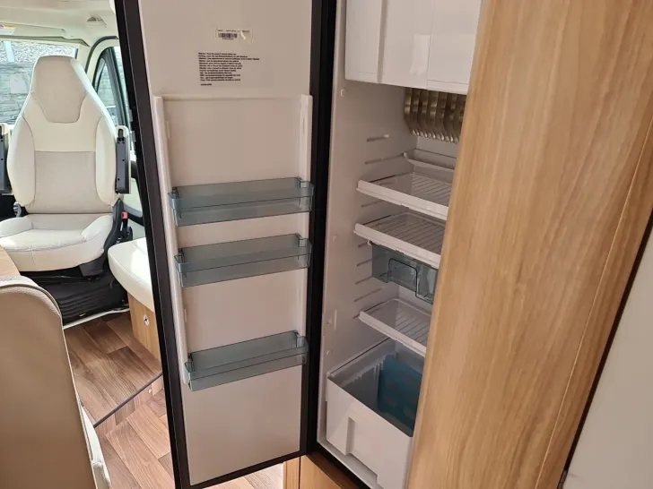 Fahrzeugbild Dethleffs Advantage T 7051 EB Hubstützenanlage #14