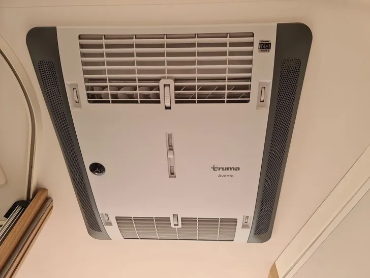 Fahrzeugbild Dethleffs Advantage T 7051 EB Hubstützenanlage #19