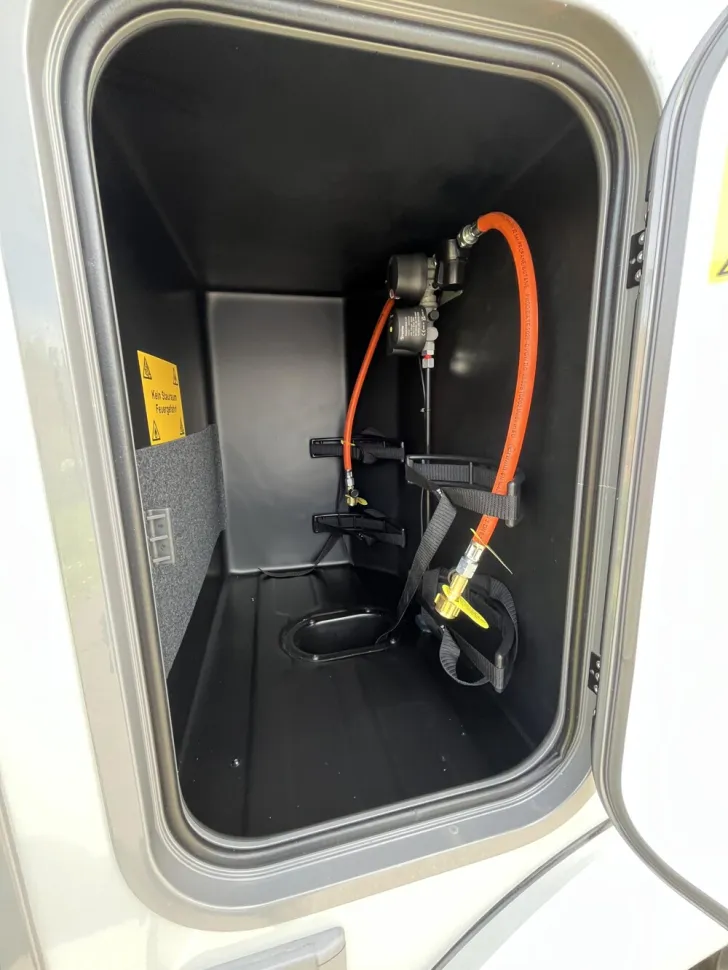 Fahrzeugbild Niesmann + Bischoff iSmove 6.9 E #14