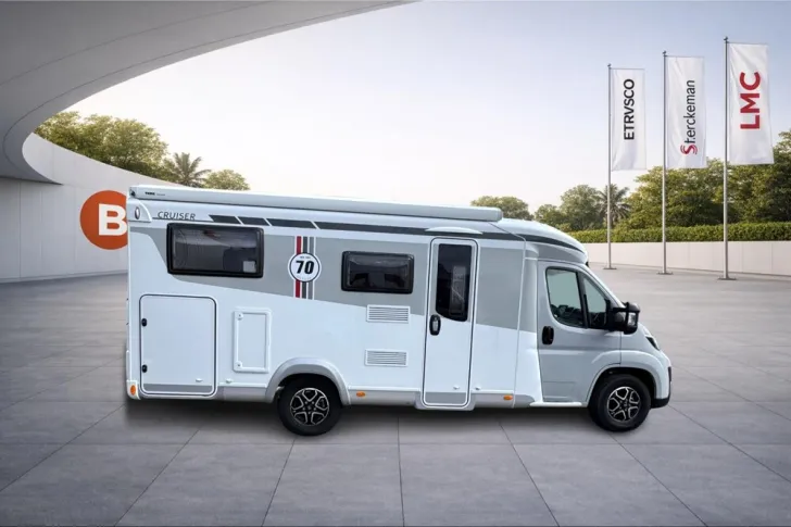 Fahrzeugbild LMC Cruiser 70 V643 V646 70 Jahre #4