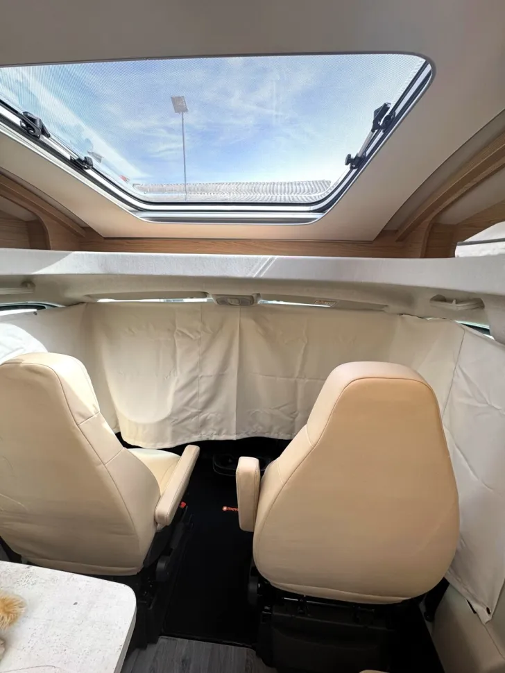 Fahrzeugbild LMC Cruiser 70 V643 V646 70 Jahre #24