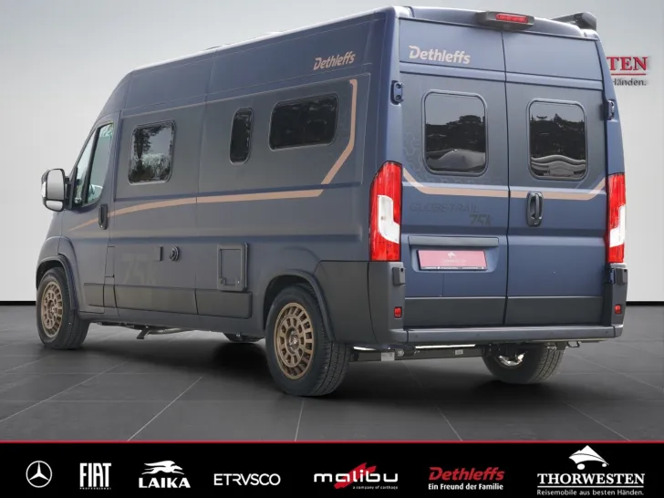 Fahrzeugbild Dethleffs Globetrail 75K 600 DS Fiat iconic Eternal Blue #5