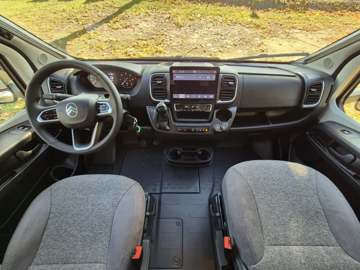 Fahrzeugbild Carado T328 pro+ *LTE-Paket*Hubbett*LED*Bettenumbau* #8