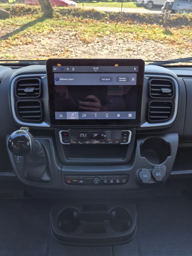 Fahrzeugbild Carado T328 pro+ *LTE-Paket*Hubbett*LED*Bettenumbau* #10