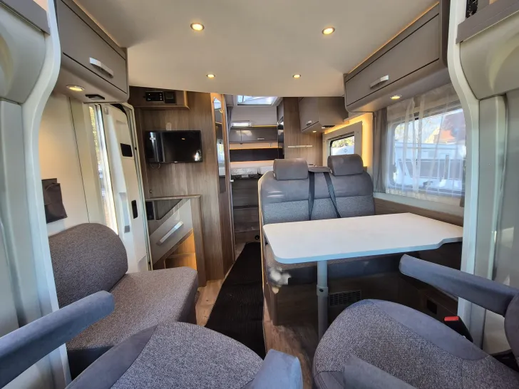 Fahrzeugbild Carado T328 pro+ *LTE-Paket*Hubbett*LED*Bettenumbau* #12