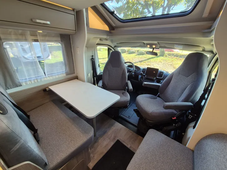 Fahrzeugbild Carado T328 pro+ *LTE-Paket*Hubbett*LED*Bettenumbau* #14